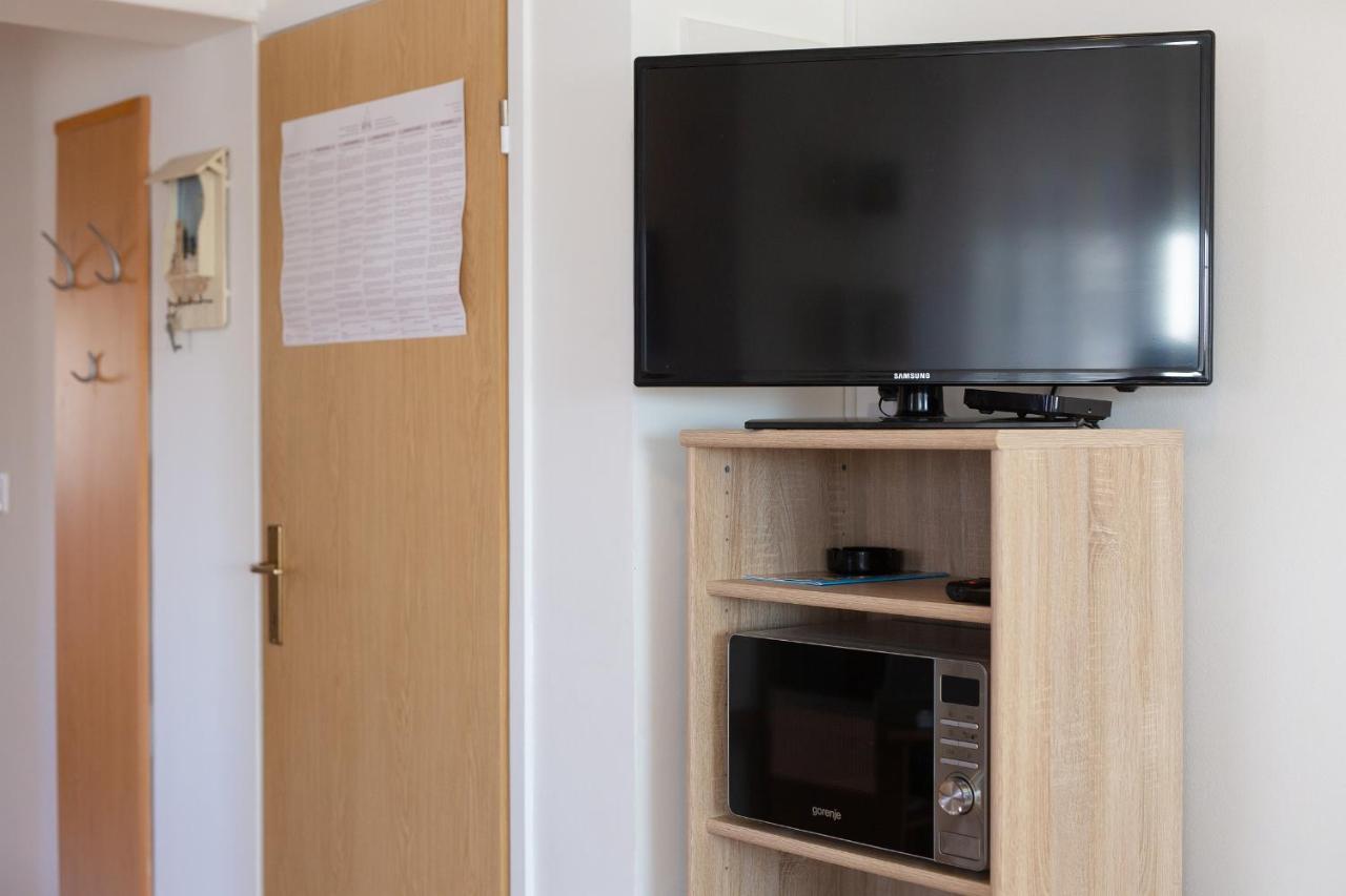Apartman Noel Кърк Екстериор снимка