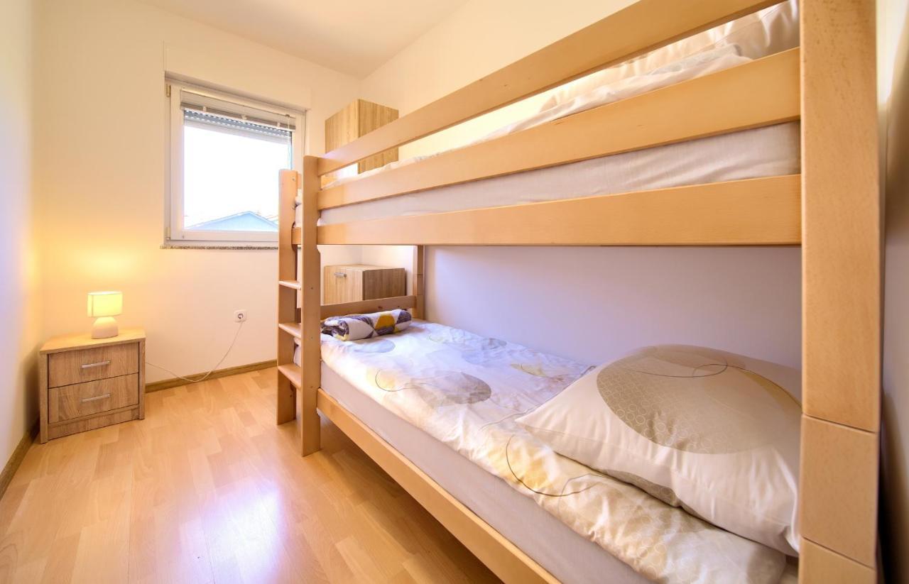 Apartman Noel Кърк Екстериор снимка