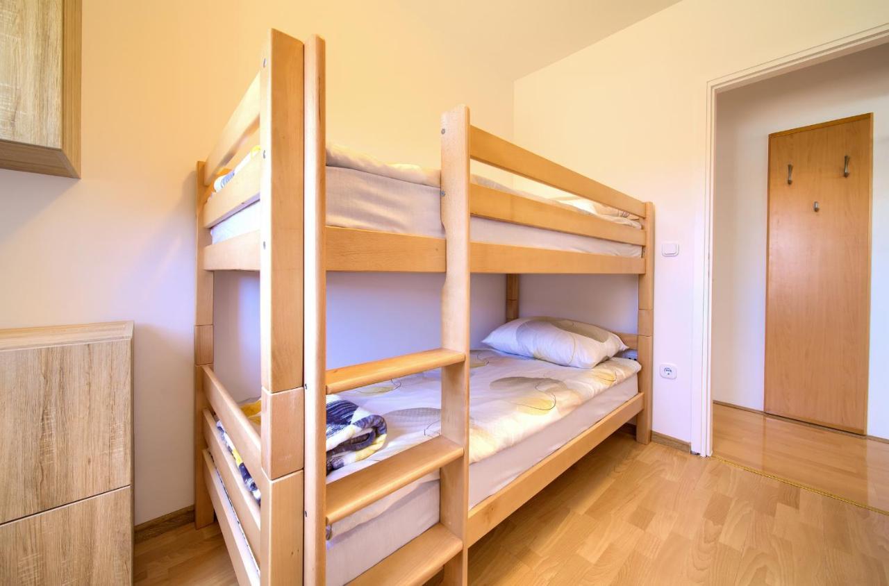 Apartman Noel Кърк Екстериор снимка